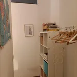 Rent 4 bedroom apartment in Barcelona