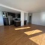 Appartement de 592 m² avec 3 chambre(s) en location à Montreal