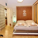 Miete 2 Schlafzimmer wohnung von 700 m² in Vienna