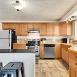 Rent 3 bedroom apartment in Grande Prairie