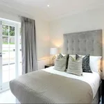 Rent 3 bedroom apartment in Kensington