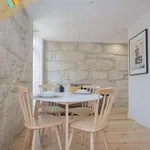 Rent 4 bedroom apartment of 45 m² in Porto