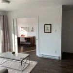 Appartement de 914 m² avec 4 chambre(s) en location à Sherbrooke