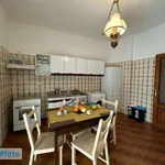 Rent 4 bedroom apartment of 110 m² in Genoa