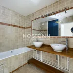 Rent 3 bedroom apartment of 72 m² in PARIS