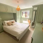 Rent 2 bedroom apartment in West Midlands