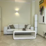 Rent 1 bedroom apartment of 850 m² in Dusseldorf