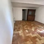 Maison de 75 m² avec 1 chambre(s) en location à Divajeu