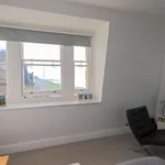 Rent 3 bedroom house in South East England