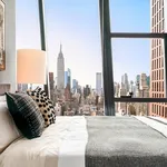 Rent 3 bedroom apartment in Manhattan