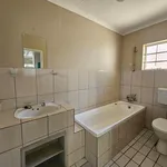 Rent 1 bedroom apartment in Roodepoort