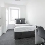 Rent 4 bedroom flat in Dundee