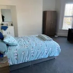 Rent 6 bedroom house in Hull