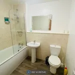 Rent 2 bedroom flat in Salford