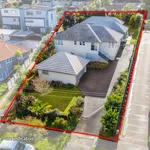 Rent 5 bedroom apartment in Maungakiekie-Tāmaki