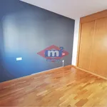 Alquilo 4 dormitorio casa de 111 m² en Madrid