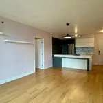 Appartement de 796 m² avec 5 chambre(s) en location à Montreal