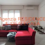 Rent 2 bedroom apartment of 90 m² in Padova