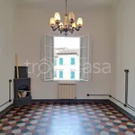 Affitto 5 camera appartamento di 115 m² in Firenze