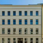 Rent 1 bedroom apartment of 40 m² in Berlin