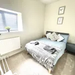 Rent 6 bedroom flat in North East Derbyshire