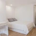 Rent 14 bedroom apartment in Porto