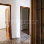 Rent 4 bedroom apartment of 127 m² in Roma