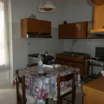 Rent 3 bedroom house of 110 m² in Roma