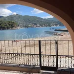 Affitto 9 camera appartamento di 230 m² in Rapallo