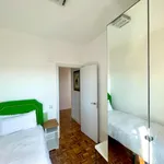 Alquilar 5 dormitorio apartamento en Madrid