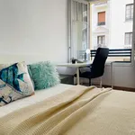 Rent a room of 180 m² in Madrid