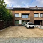 Maison de 336 m² avec 3 chambre(s) en location à Leeuwergem