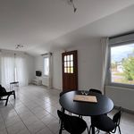 Rent 4 bedroom house of 66 m² in Le