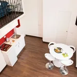 Rent 2 bedroom apartment of 35 m² in Naples