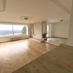 Pronajměte si 4 ložnic/e byt o rozloze 117 m² v Prague