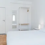 Rent 6 bedroom apartment in Porto