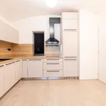 Pronajměte si 2 ložnic/e byt o rozloze 71 m² v Prague