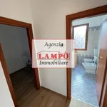 Rent 4 bedroom apartment of 90 m² in Padua