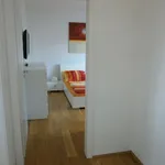 Miete 2 Schlafzimmer wohnung von 60 m² in Düsseldorf