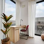 Rent a room in paris