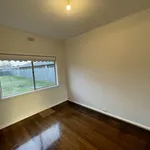 Rent 3 bedroom house in altona