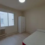 Rent 4 bedroom apartment in Pamplona