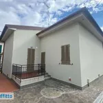 Affitto 4 camera casa di 90 m² in Arezzo