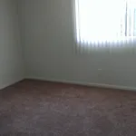 Rent 1 bedroom apartment in Long Beach