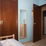 Rent 4 bedroom apartment in Seville