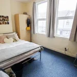 Rent 5 bedroom flat in West Midlands