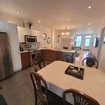 Appartement de 990 m² avec 4 chambre(s) en location à Montreal