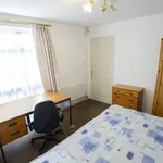 Rent 6 bedroom flat in West Midlands