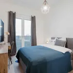 Rent 5 bedroom apartment in Berlin