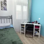 Rent 3 bedroom apartment in Madrid